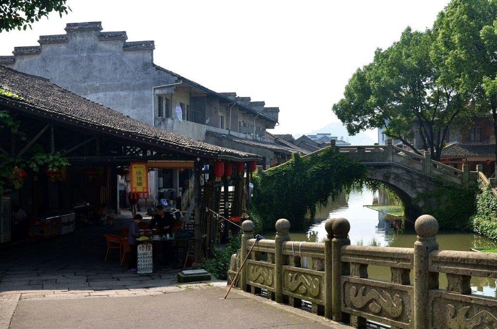 曾经火遍全网的清华大学“双胞胎姐妹花”回国了，都是博导！